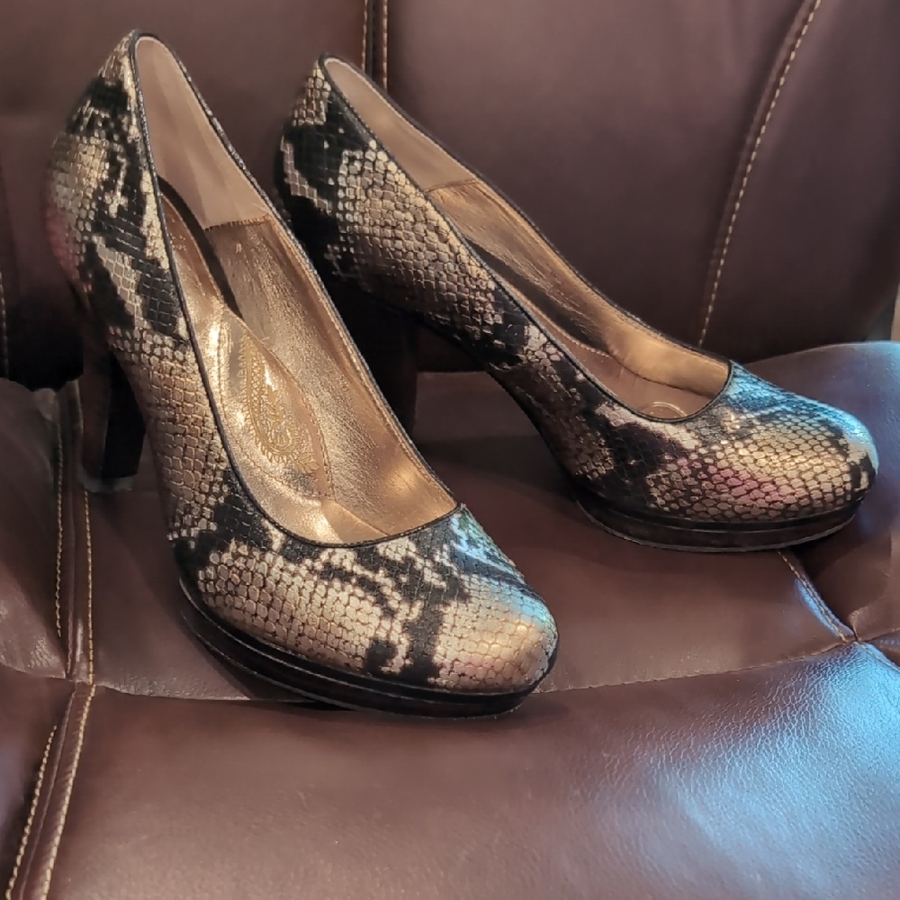 Sofft Snake Pattern Heels - Black and Tan